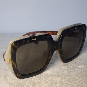 Tortoise Shell Square Sunglasses